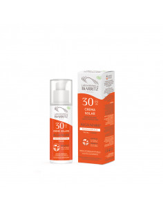 Crema Solar Facial Spf30 Alga Maris, hidrata y protege la piel, ayuda a lucir un bronceado perfecto.