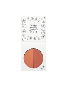 Colorete Dúo 01 Costa Cálida de NaturaBIO Cosmetics: Tonos melocotón y coral para un look fresco y cálido.