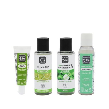 Neceser viaje con toalla facial...