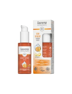 Sérum facial Glow by Nature lavera con coenzima Q10 y vitamina C en frasco de vidrio ámbar con dosificador blanco