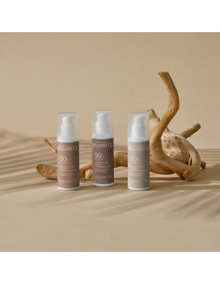 Protecció solar facial color Daurat SPF 50 Laboratoires de Biarritz