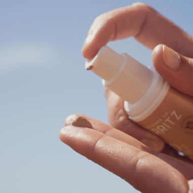 Protección solar facial color Beige...