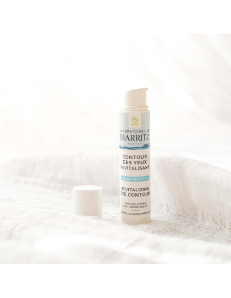 Contorno ojos revitalizante Hydra Protect+ Laboratoires de Biarritz sobre fondo blanco
