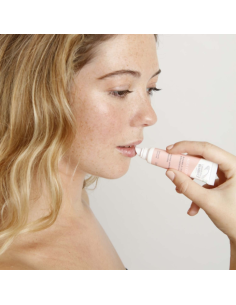 Bálsamo Labial Reparador Alga Cicosa para reparar y nutrir los labios secos y/o dañados. 2